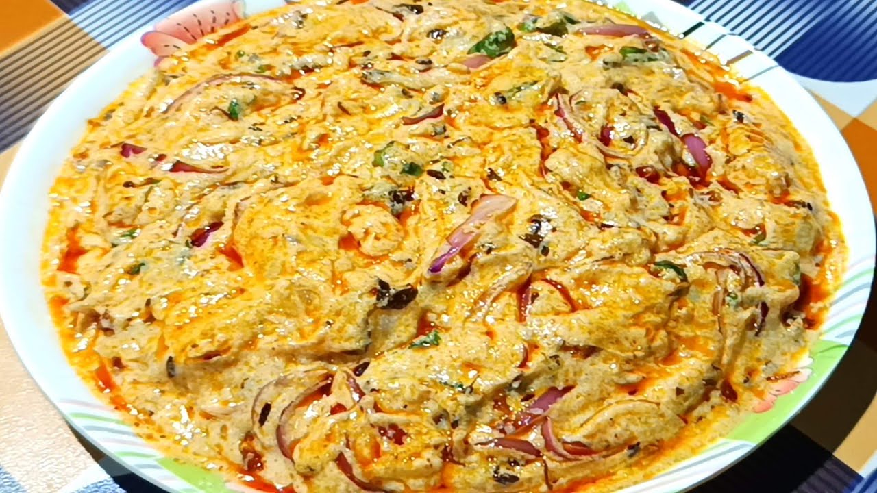 রান্না করতে ইচ্ছা না করলে ৫ মিনিটে বানিয়ে নিন রেসিপিটি। গরম ভাত, রুটি/পরোটা সবকিছুর সাথেই দারুন লাগে