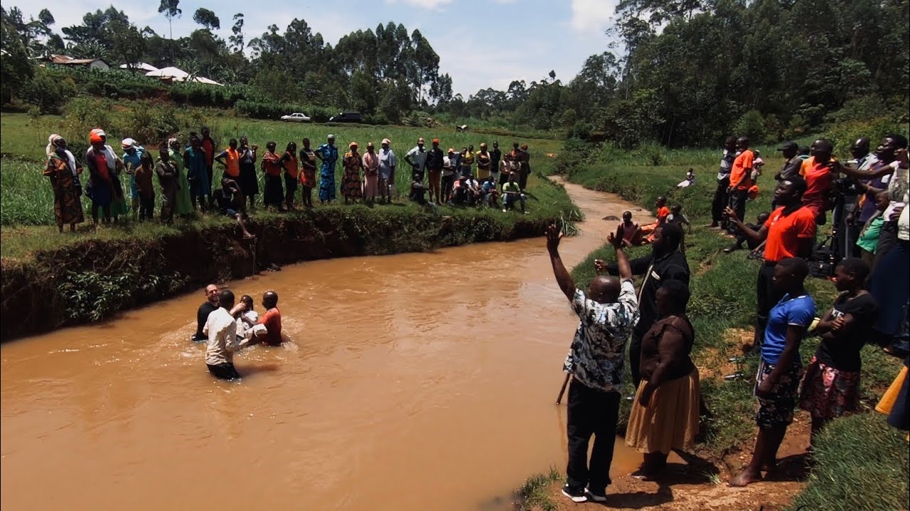 An amazing day of baptisms in Western Kenya