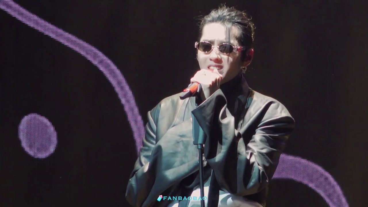 [Fancam]Kris Wu 吴亦凡190420 November Rain in Nanjing Concert