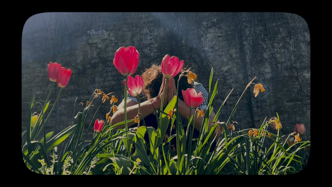 çiçek olmak üzerine