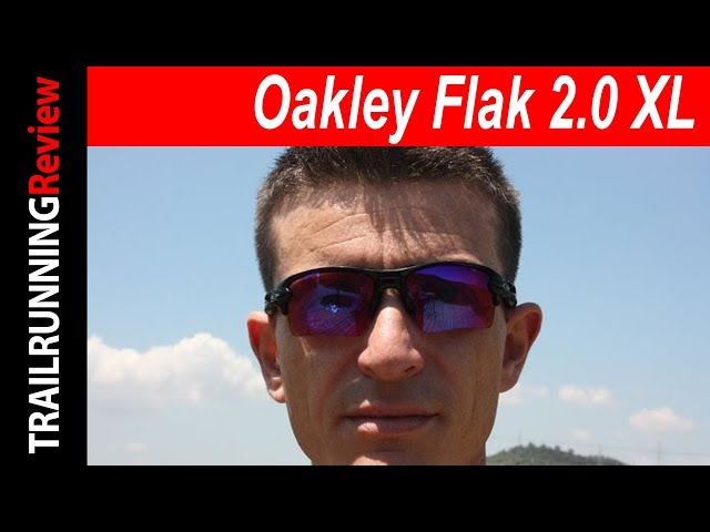 Oakley Flak XL TRAILRUNNINGReview.com