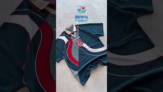 Worn by legends like Giggs and Rush during the Euro ‘96 qualifiers Guide