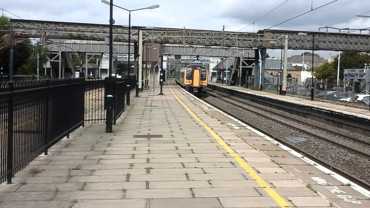 Trains at Leighton Buzzard, WCML, 7/09/15 YouTube Trains at Leighton Buzzard, WCML, 7/09/15 YouTube