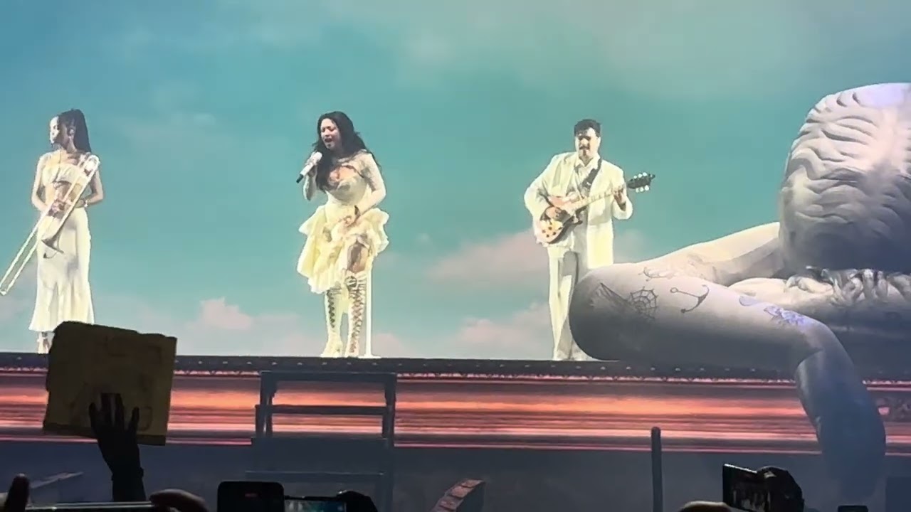 Antes De Ti / Mon Laferte / Movistar Arena / Bogotá / 2024