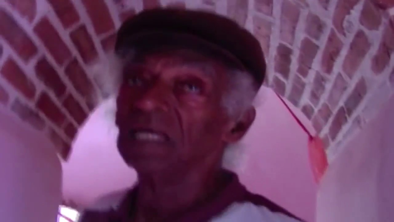 A presque 100 ans voici le toubab de toubab dialaw