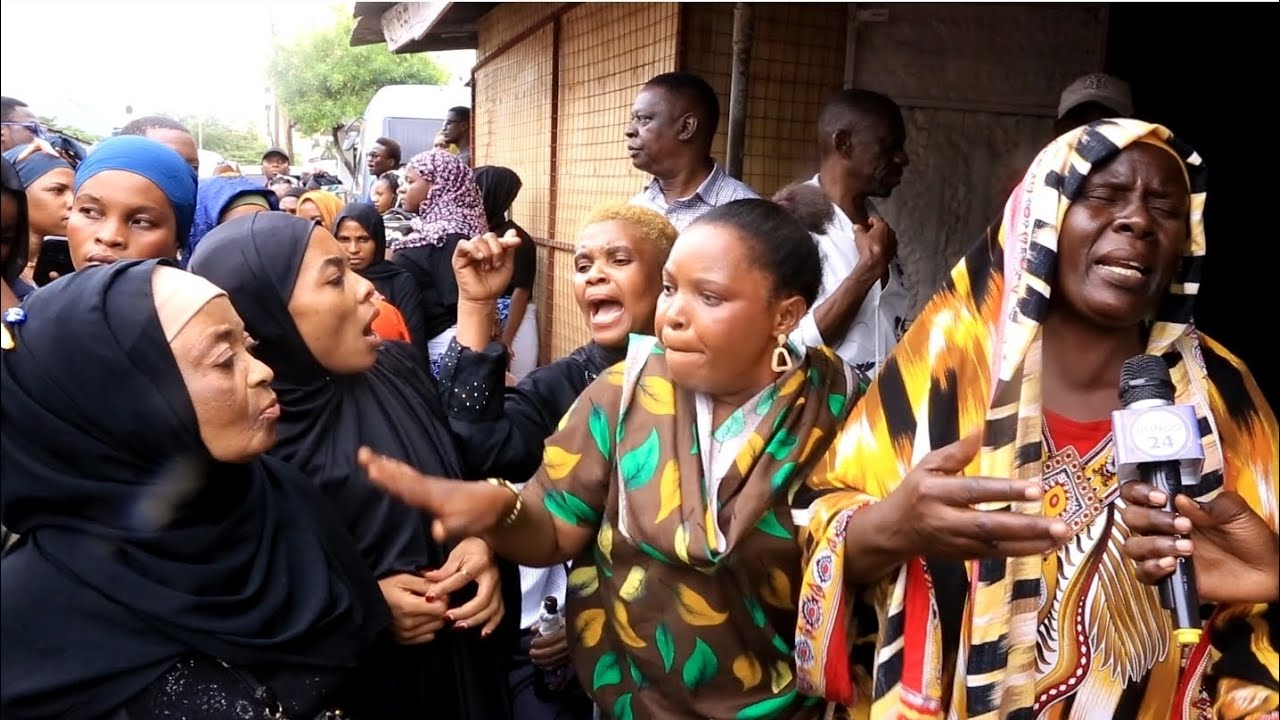 TIMBWILI LAIBUKA MSIBANI KWA DIDA MAJIRANI WAGOMA KUZIKA MSIBA HAUJALETWA KWAO.