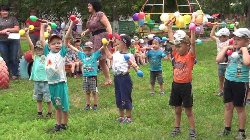 день физкультурника сад 12