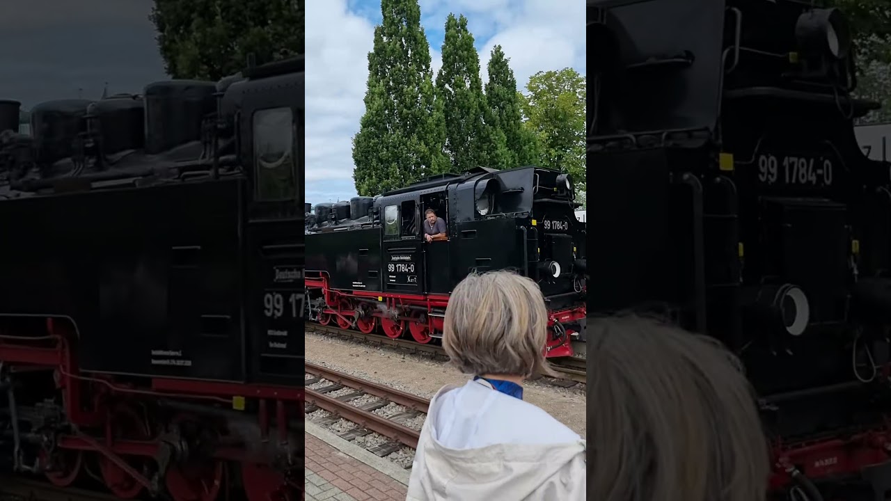 Der "Rasende Roland" kommt an! #rügen #dampflok #rasenderroland #eisenbahnromantik