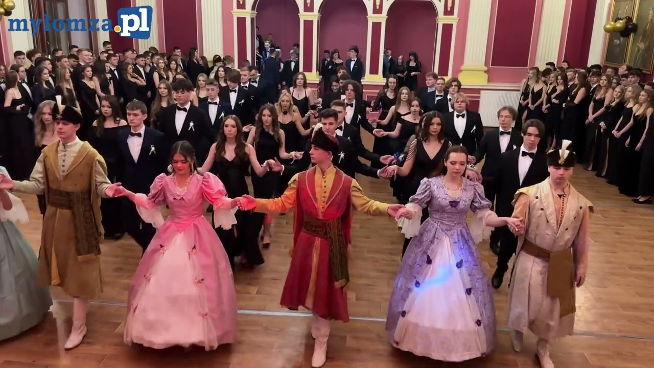 Najdłuższy polonez tegorocznych studniówek w Łomży. Niesamowity spektakl na balu w II LO