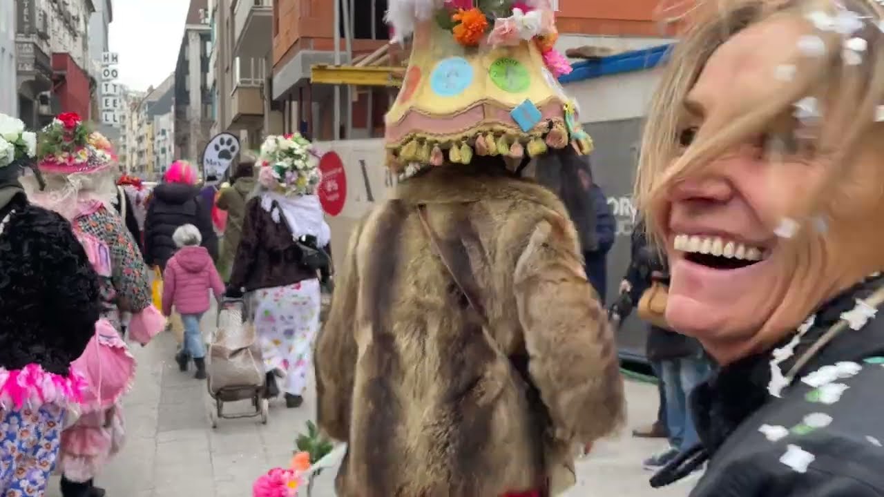 Leven aan de kust: De Stoet van de Vuil Jeanetten
