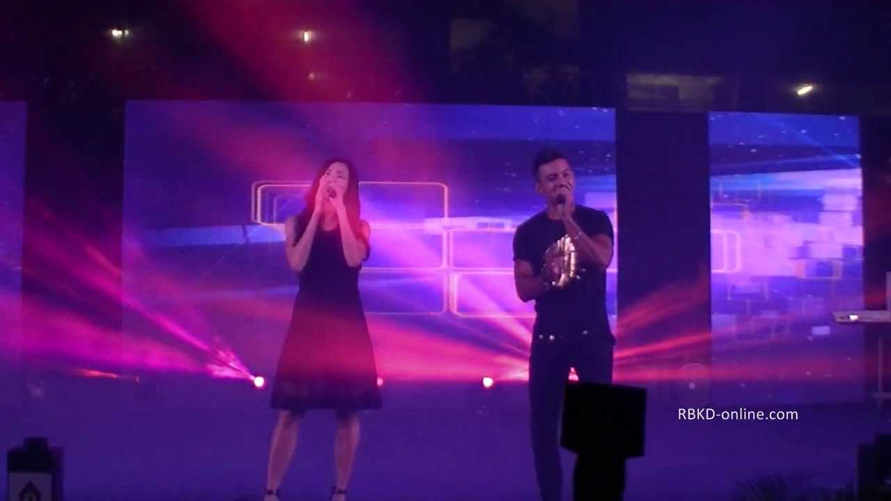 [HD Live] Rui En performing Sky's The Limit with Taufik Batisah @ Boon Lay Countdown 2014