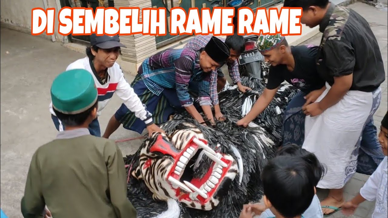 HEBOH!!! MASJID KEDATANGAN KURBAN MACAN