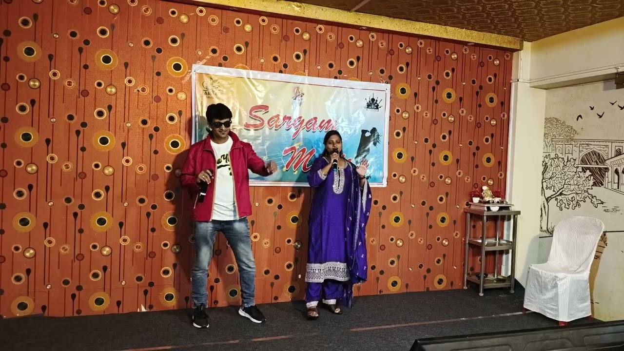 SUJIT JOSHI & SUMITA (BASANNI BAA BAZARU.... NOT FROM ORIGINAL SOUND TRACK)