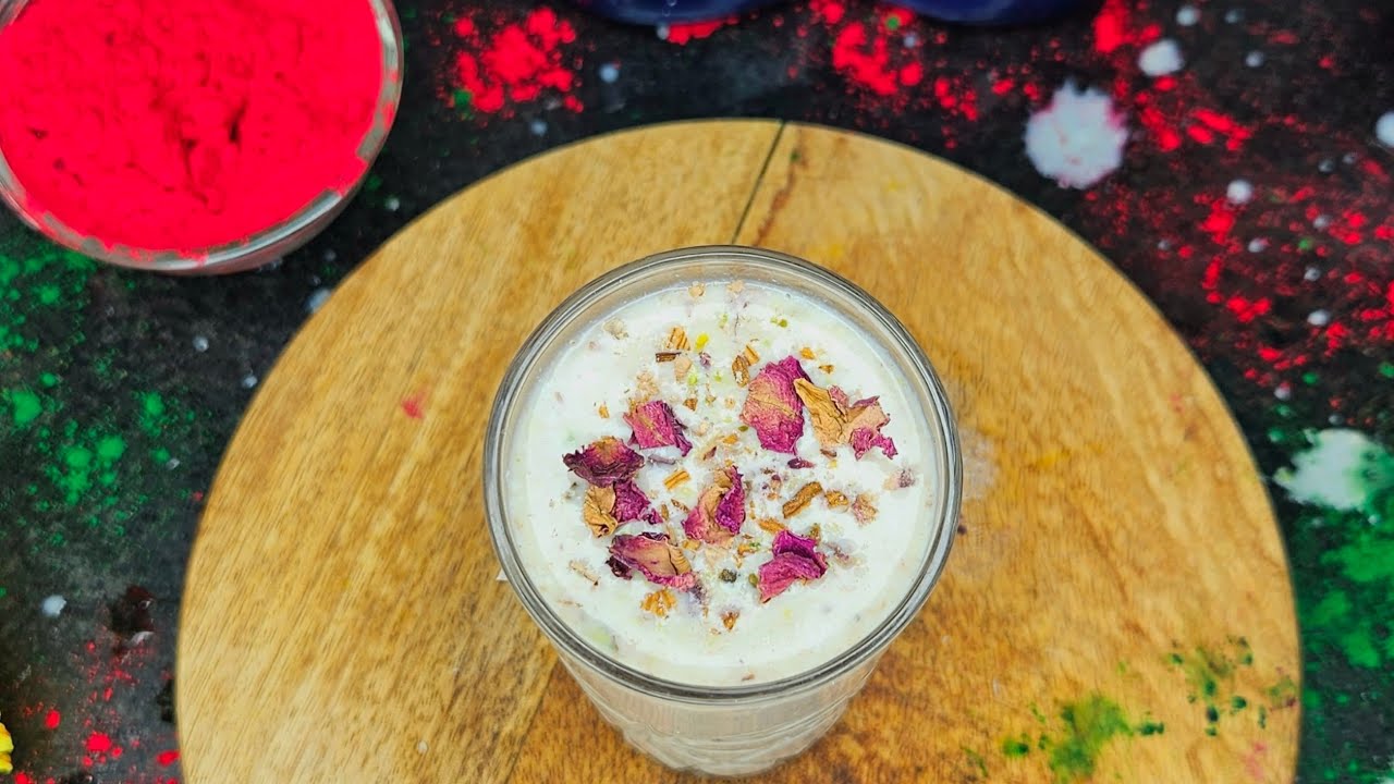 ⁣ਹੋਲੀ ਦੇ ਤਿਉਹਾਰ ਮੌਕੇ ਠੰਡੀ ਠੰਡੀ ਸਰਦਈ ਬਨਾਉਣੀ ਸਿੱਖੋ😋Holi Special Thandai Drink🍸 