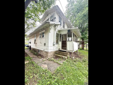 2016 SW 12th St, Topeka, KS home video tour