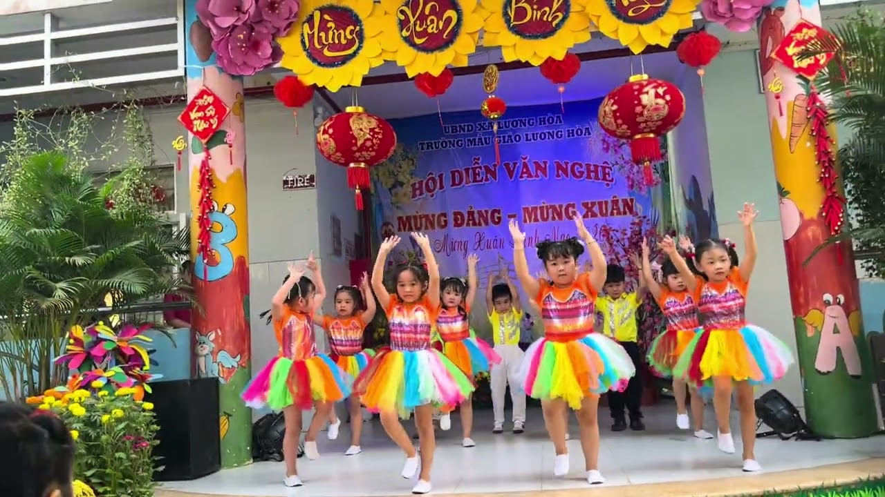 Xuân ơi ở lại chơi (MGLH25-26)