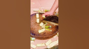 cool technique for cutting sugar cane with a sharp knife #shorts