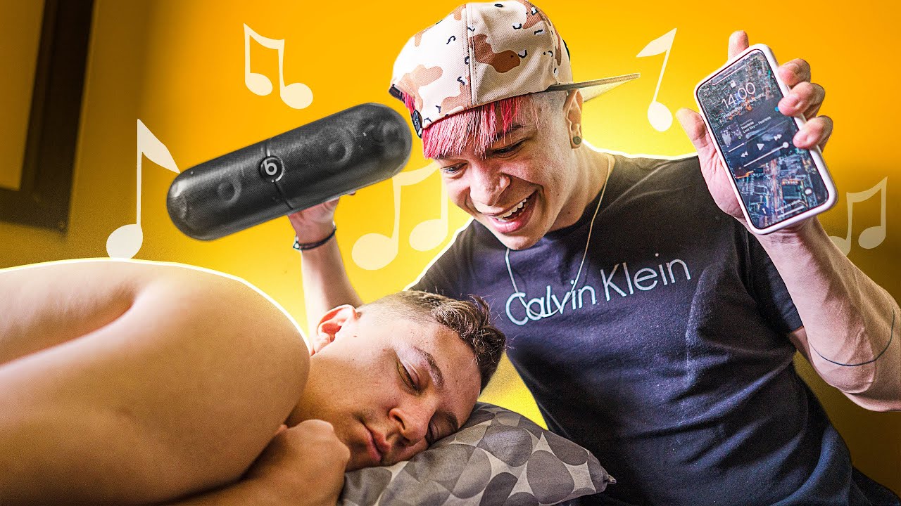 ACORDANDO MEUS AMIGOS COM A CAIXA JBL