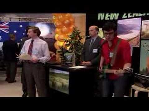 Flight of the Conchords at the Trade and Migrant Expo S01E02