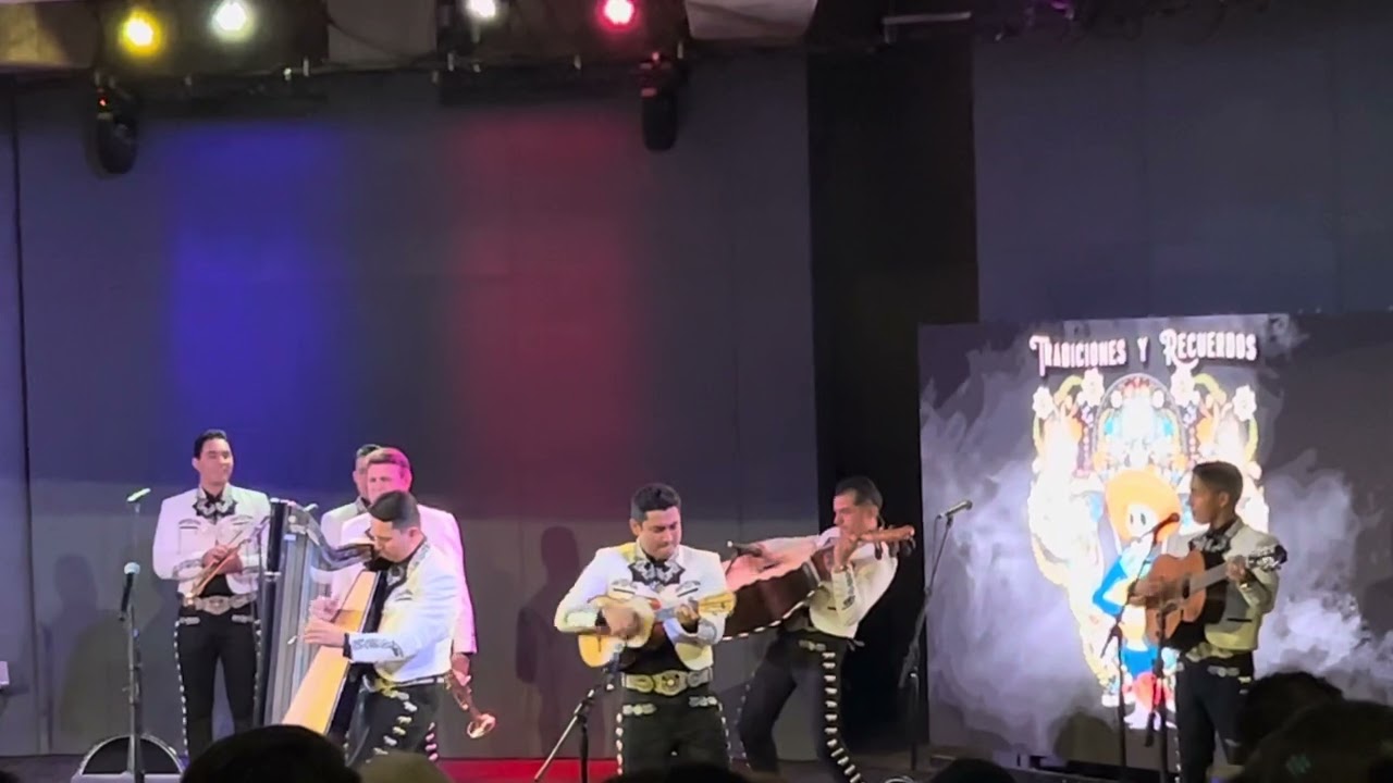 Mariachi Sol de Mexico- El Relámpago Viejo
