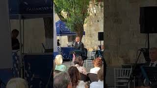 Güzel bir göz beni attı bu derin sevdaya. Bes.Osman Nihat Akın solist Mustafa Mizmizlioğlu GTMD.