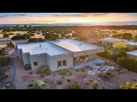 14 Plano Arbolito, Santa Fe, NM home video tour