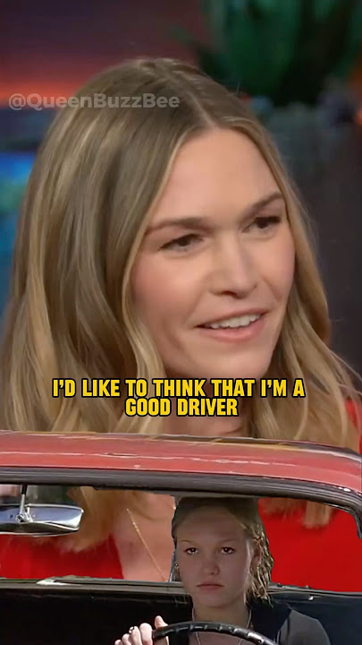 Julia Stiles Reveals Matt Damon Was Terrified of Her Driving 😅 #JuliaStiles #shorts