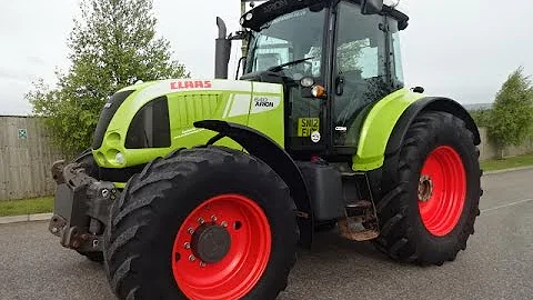 Kolik HP má kombajn CLAAS 640?