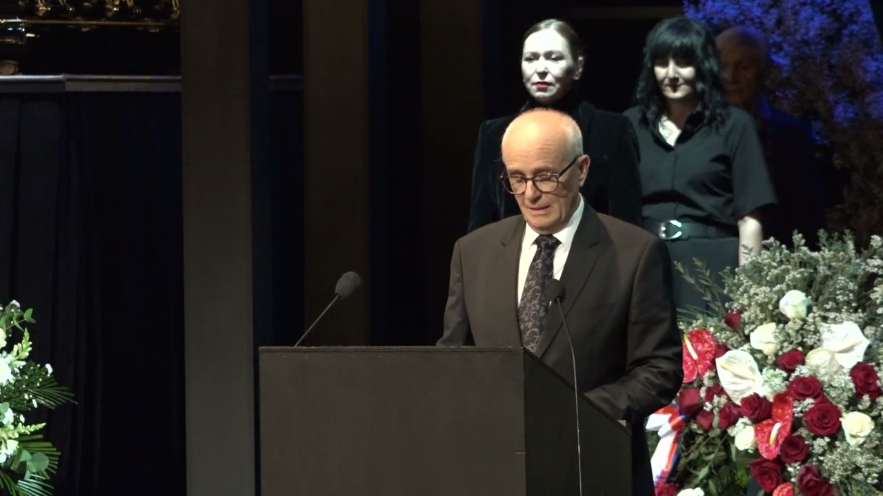 Pohřeb Aloise Švehlíka (†85) v Národním divadle: Plakala rodina i kolegové