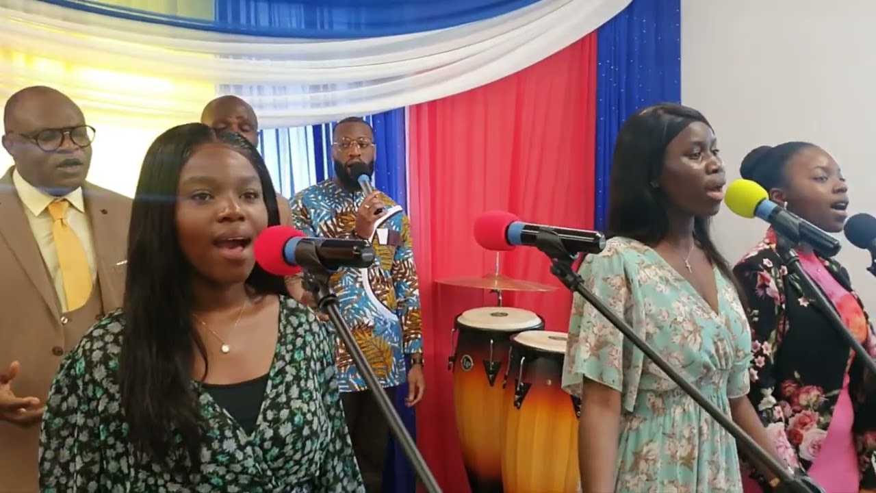 Adoration avec le Pasteur Marcel Boungou