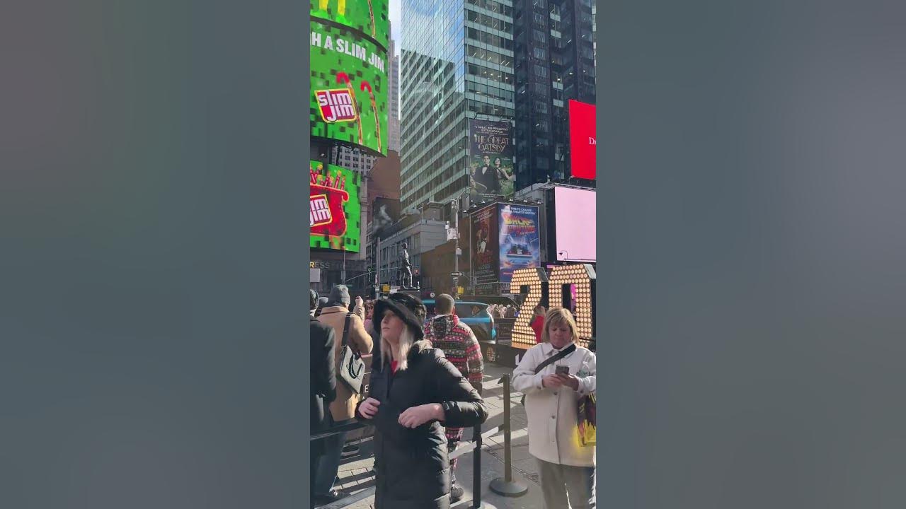 2025 Numerals in Times Square 🎁🥂newyorknewyorkcitywalkingtour 2025
