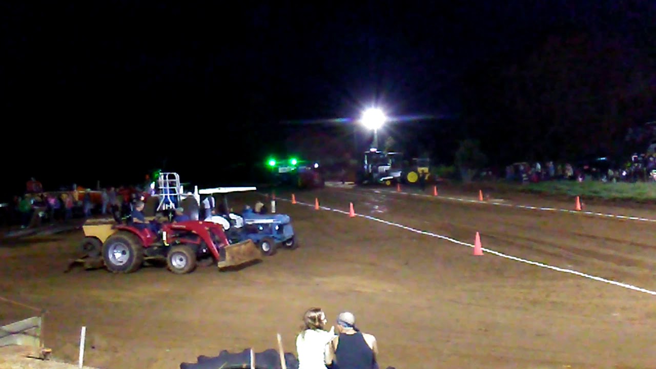 Doniphan Mo tractor pull YouTube
