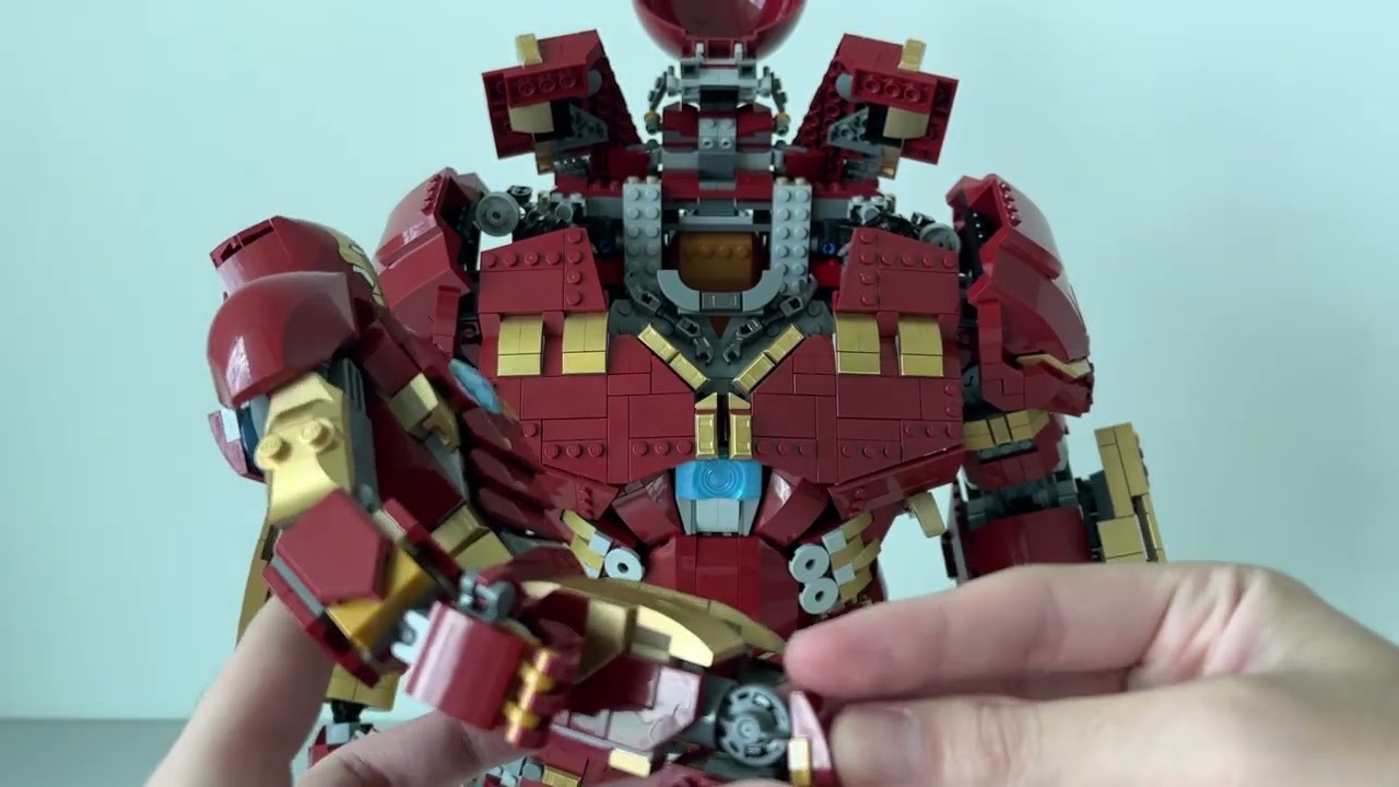 Hulkbuster Alt Build - UCS AT-AT For Scale - IT'S HUGE! : r/lego