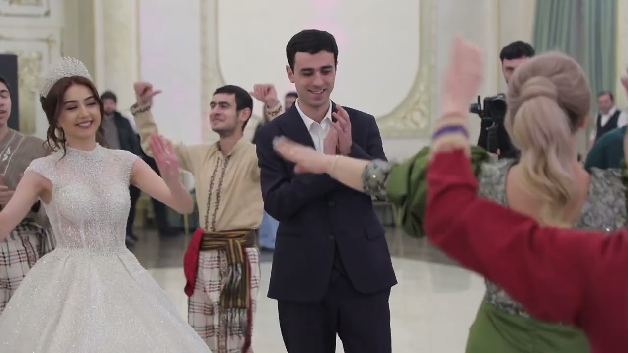 Հարսանեկան գեղեցիկ երեկո Նոր Դվին ռետորանում