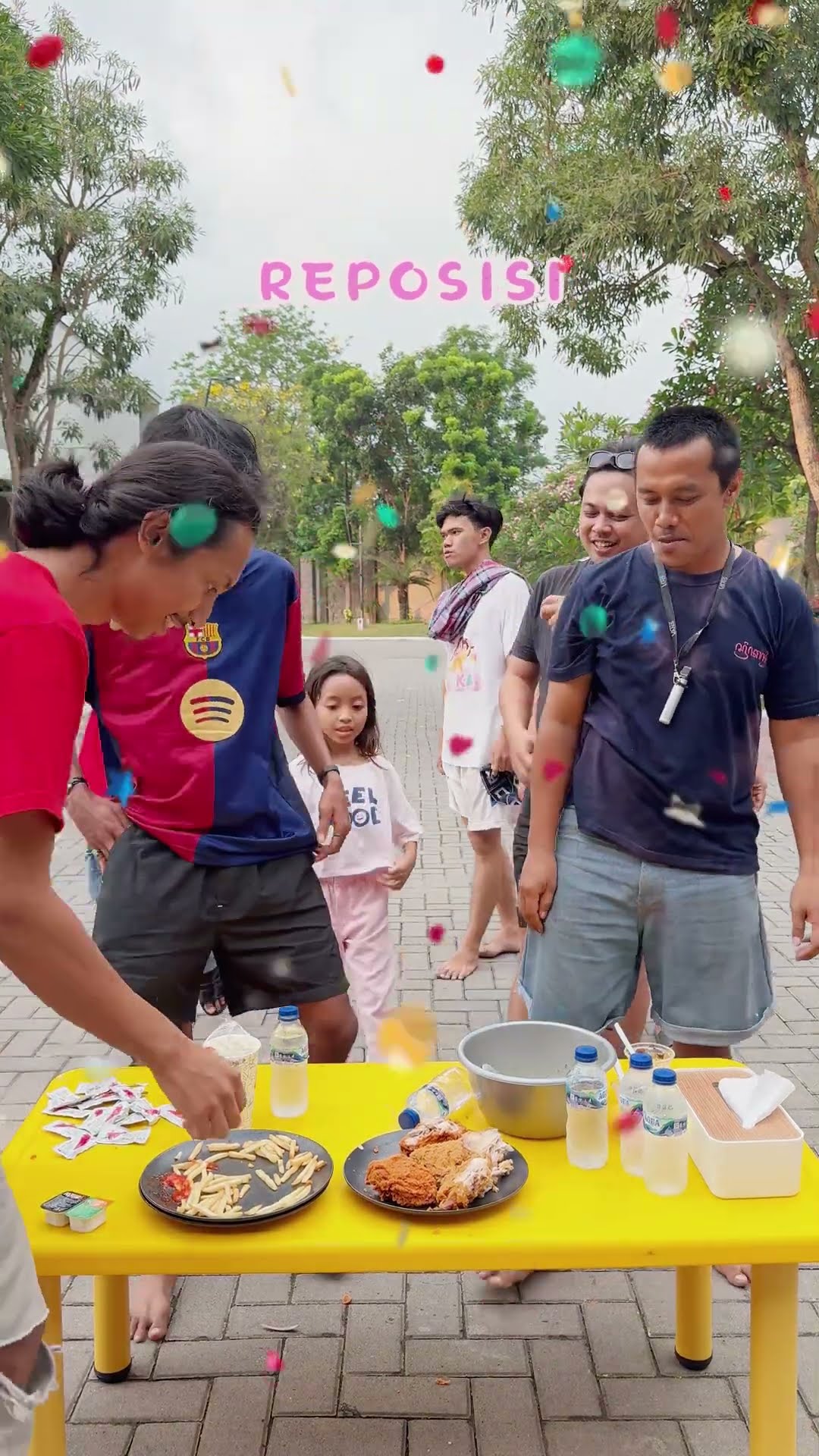 TIM LEIKA VS TIM TOMPEL CHALLENGE MENGGURUTKAN KATA #leika #shorts