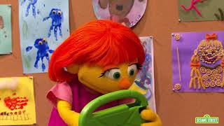 Sesame Street: Starfish Art Show with Julia and Sam - Baby Songs at Home - Funny video for babys