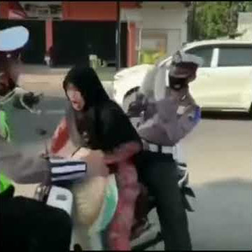 STORY WA LUCU NGAKAK😂||POLISI BAR-BAR||STORY WA TERBARU 2020😂