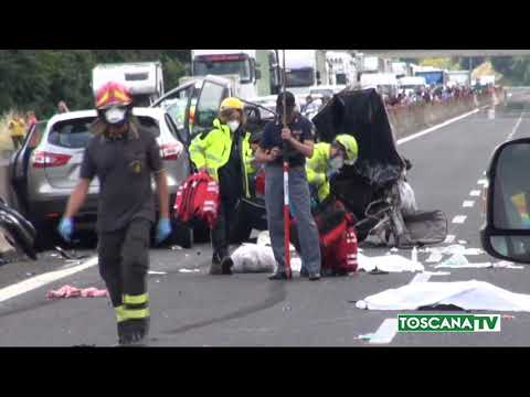 Video: 24 Persone Muoiono In Un Incidente Stradale In Ecuador