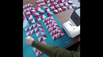 Quilting Day 16 - Chain piecing time! -  #quilting #emeraldcity #shorts
