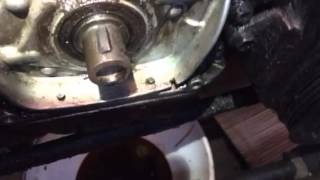 1991 Tracker Project Car part 3  (lower timing belt sprocket is loose) Geo Tracker Timing Gear
