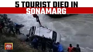 Watch: 5 Dead, 3 Missing In Sonamarg Road Accident, Rescue Operation Underway | India Today News