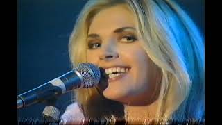 Saint Etienne - &#39;Mario&#39;s Cafe&#39; - The Beat - 1993