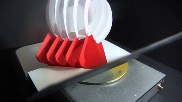 Slice form globo natale