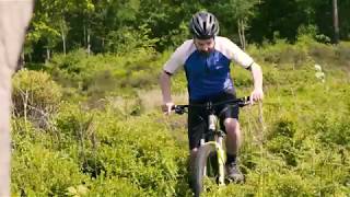 Mountain biking with the new Carerra Vendetta Men's Mountain Bike | Halfords UK