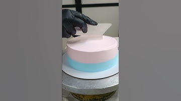 how to get Sharpe edges on  whipped cream cake #like #cakedecorating #shortsfeed #shorts #trending