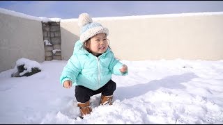 Baby Girl Sees Snow for the First Time!