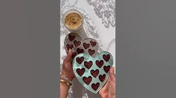 شوفو شو عملت لمنى Chocolate 