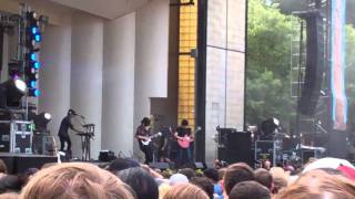 Smith Westerns Live at Lollapalooza 2011 - All Die Young