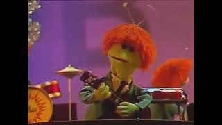 Sesame Street - Barn In The Usa Isolated B