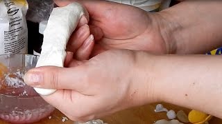 Полимерная глина своими руками рецепт / How to make a polymer clay(Рецепт изготовления полимерной глины в домашних условиях, плюс подробный МК по варке холодного фарфора..., 2015-04-16T11:11:17.000Z)